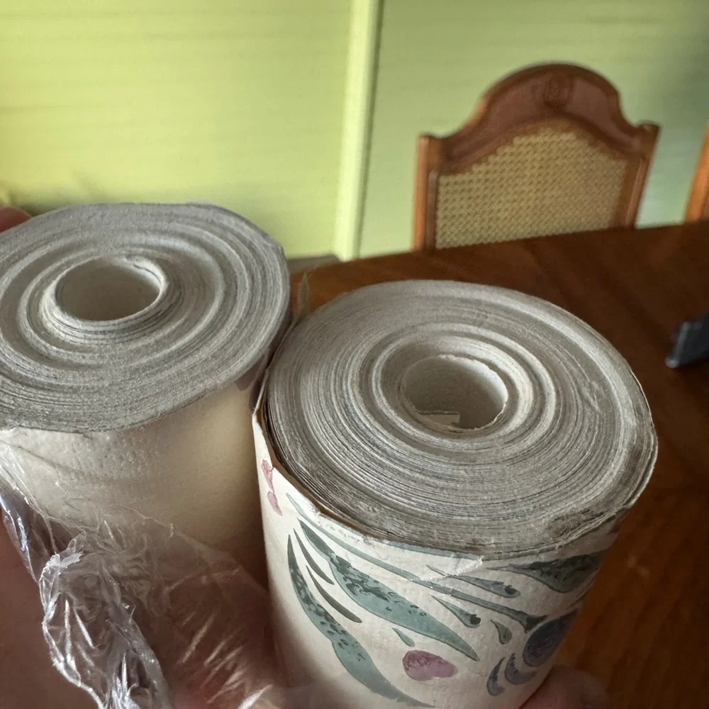 Floral Vinyl Wallpaper - Cream with Pink & Blue Motif